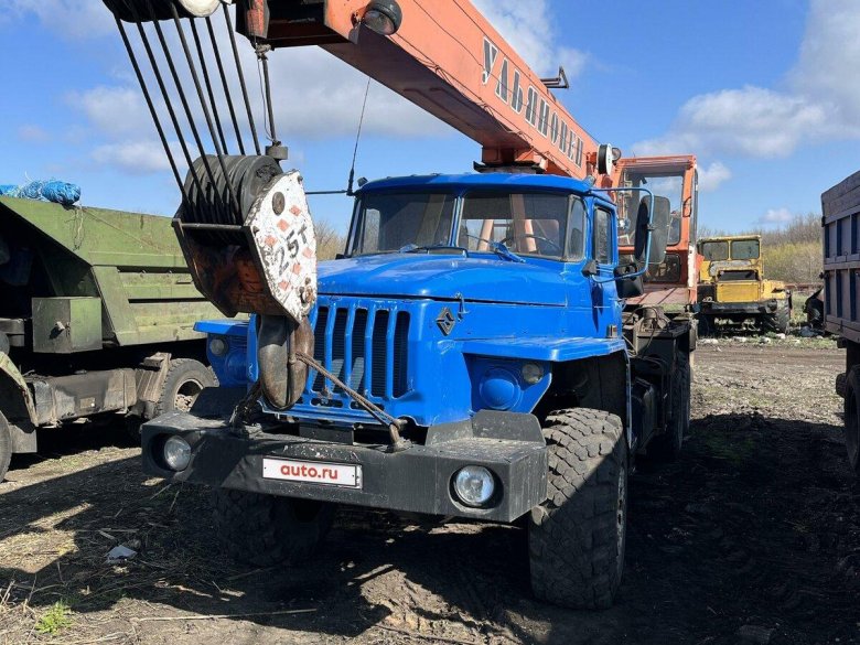 Автокран ульяновец