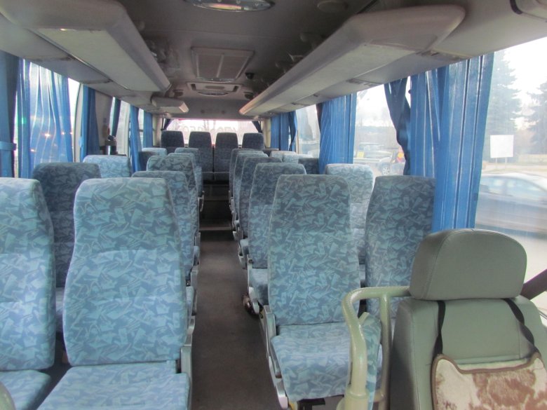 Хендай 33 места