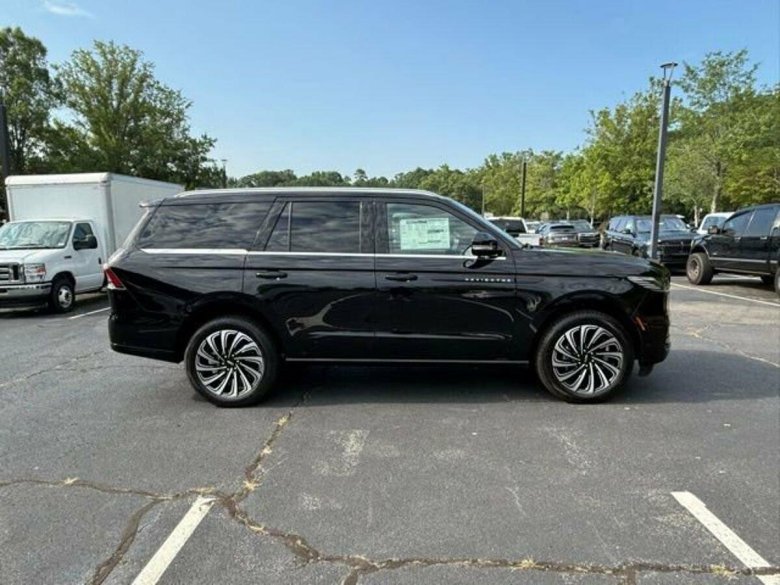 Lincoln navigator внедорожник