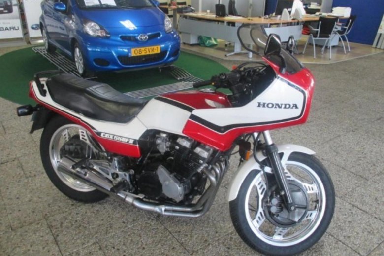 Honda cbx 750