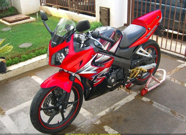 Honda CBR 150r