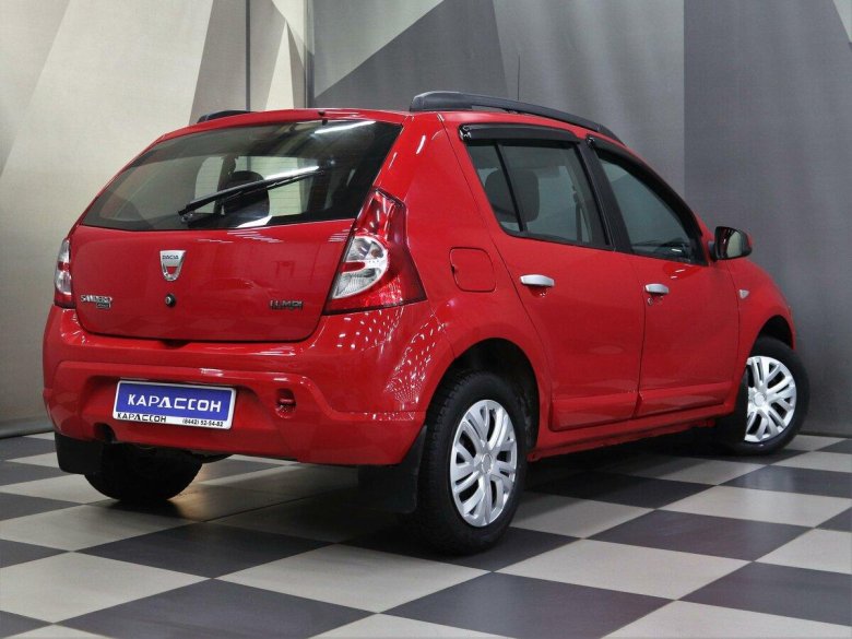 Рено сандеро 2011