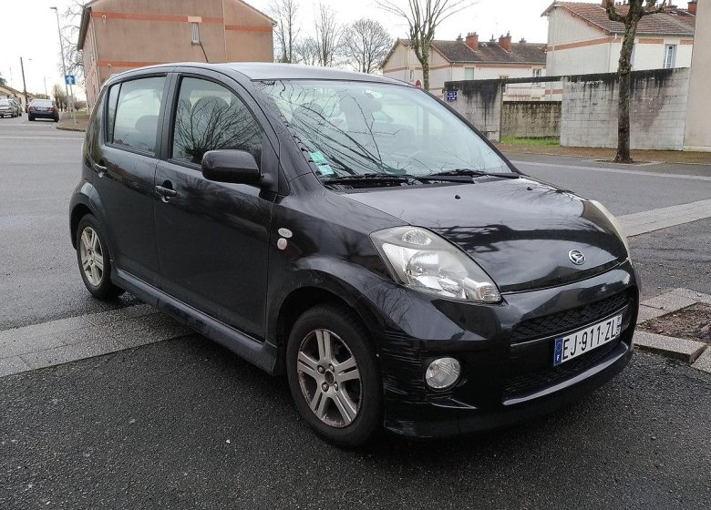 Daihatsu Sirion m300