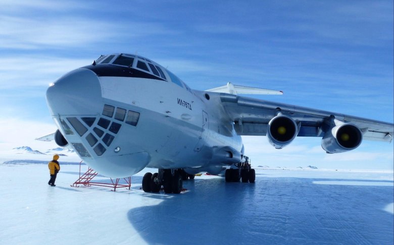 Union glacier runway