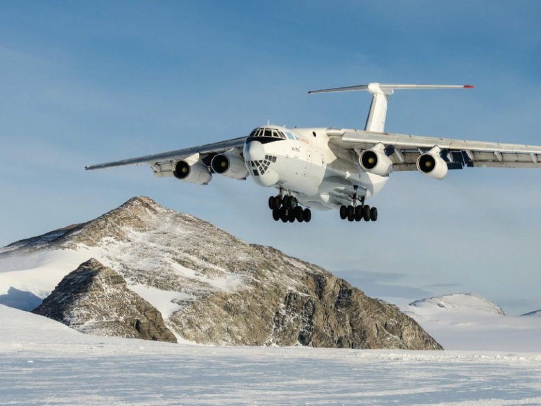 Самолет ил 76