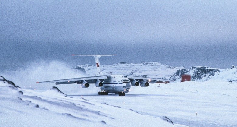 Антарктические самолеты СССР
