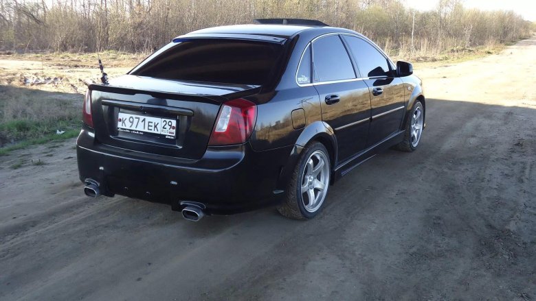 Тюнингованная Шевроле Лачетти седан