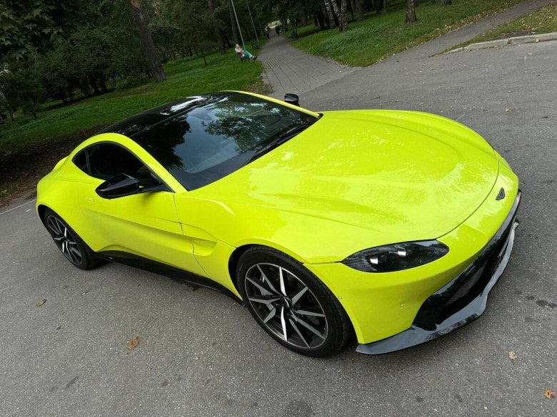 Aston martin vantage 2018
