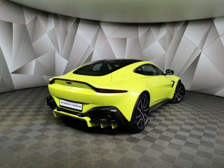 Aston martin vantage 2018