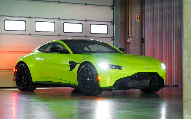 Aston Martin Vantage