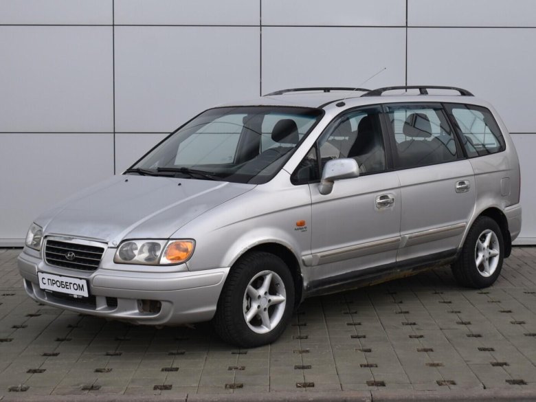 Hyundai trajet 2002