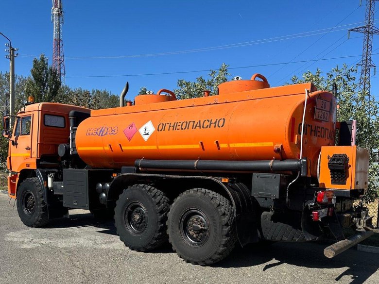 Камаз 43118 автотопливозаправщик