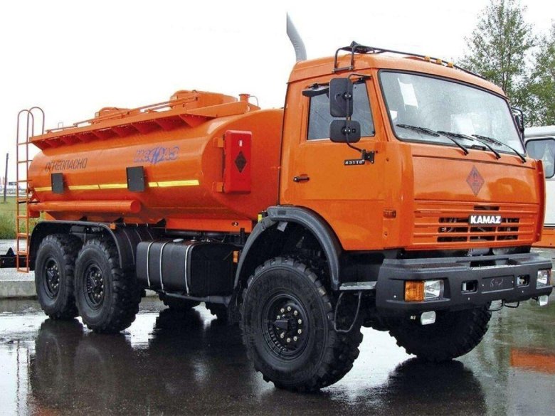 КАМАЗ 43118 Автотопливозаправщик