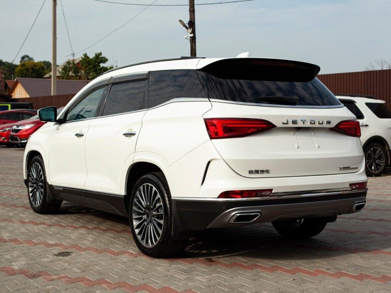 Автомобиль jetour