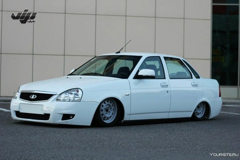 Лада Приора 2 седан заниженная