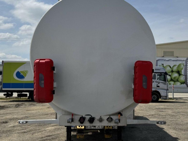 Полуприцеп цистерна