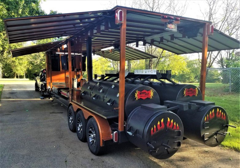 Техасский смокер с прицепом