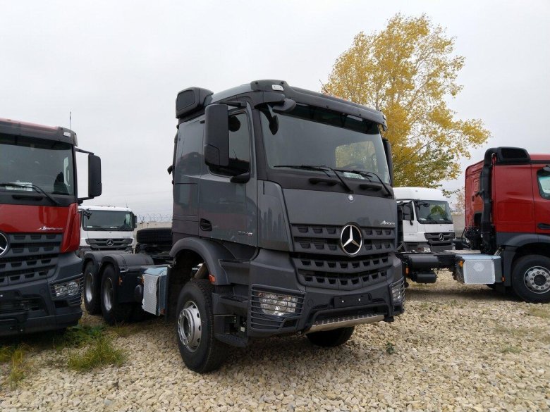 Mercedes-Benz Arocs 3348