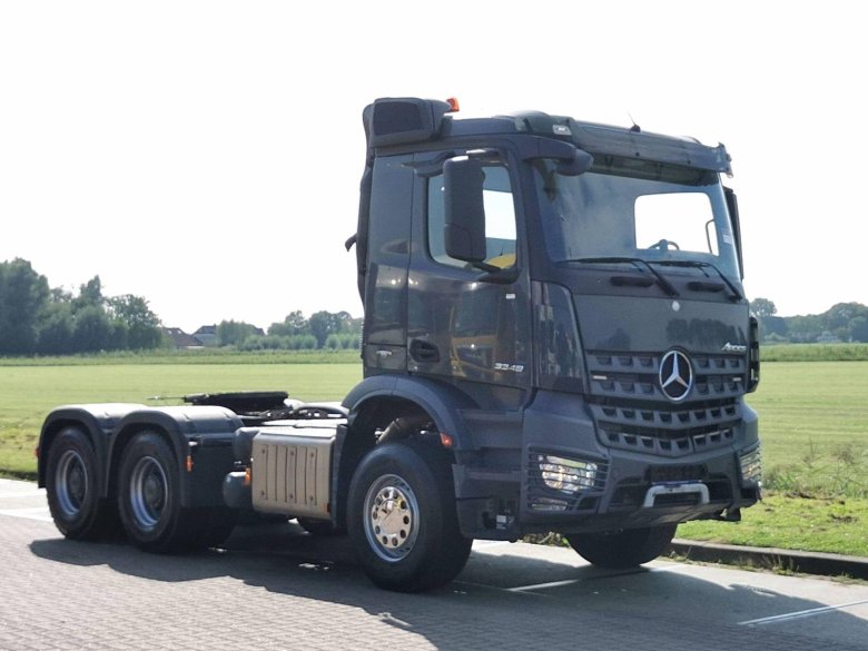 Мерседес арокс 6х6 седельный тягач