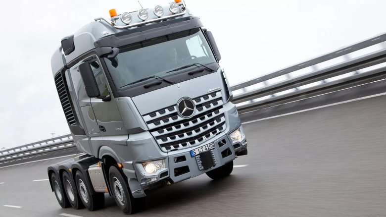 Mercedes-Benz Arocs 4158