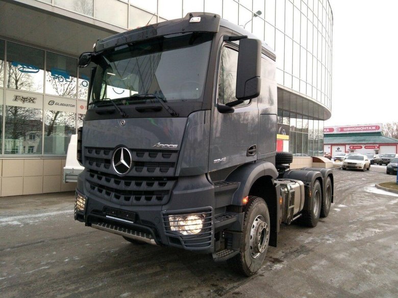 Мерседес Акрос тягач 3348