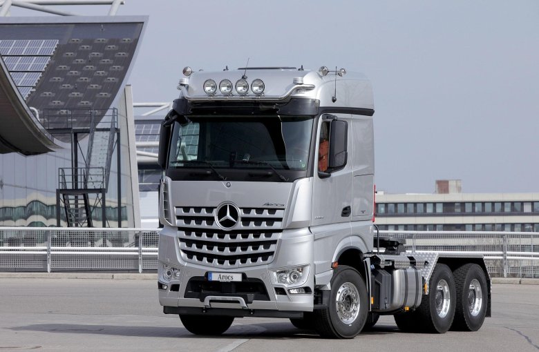 Mercedes-Benz Arocs 3345