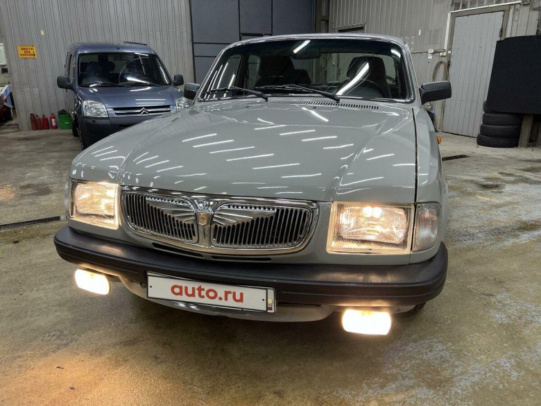 Газ 31105 волга черный 2008