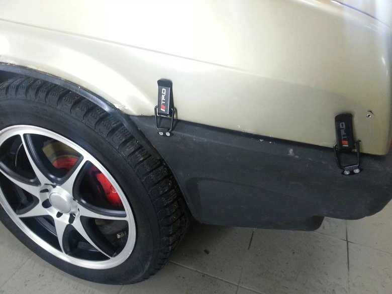 Замок бампера быстросъемный