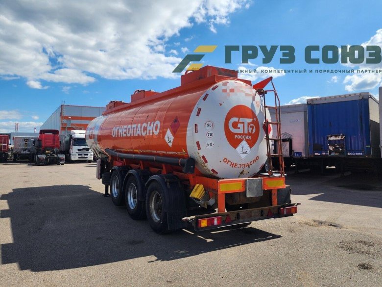 Полуприцеп цистерна бензовоз