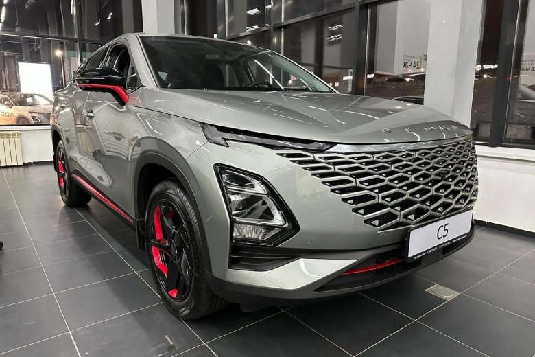 Кроссовер Omoda 5