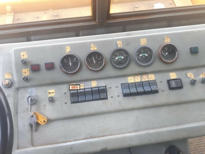 Панель приборов катка Бомаг 4т.