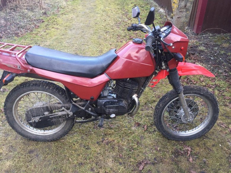 Мотоцикл зид