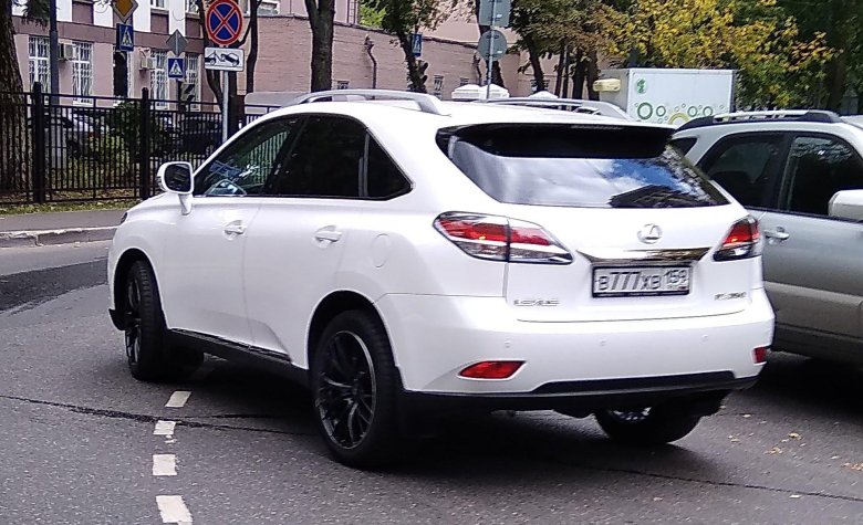 Лексус РХ 777