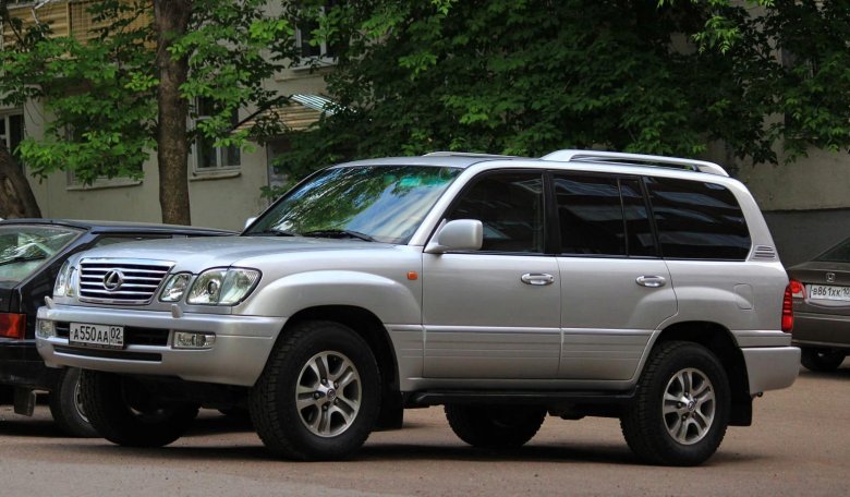 Лексус 550