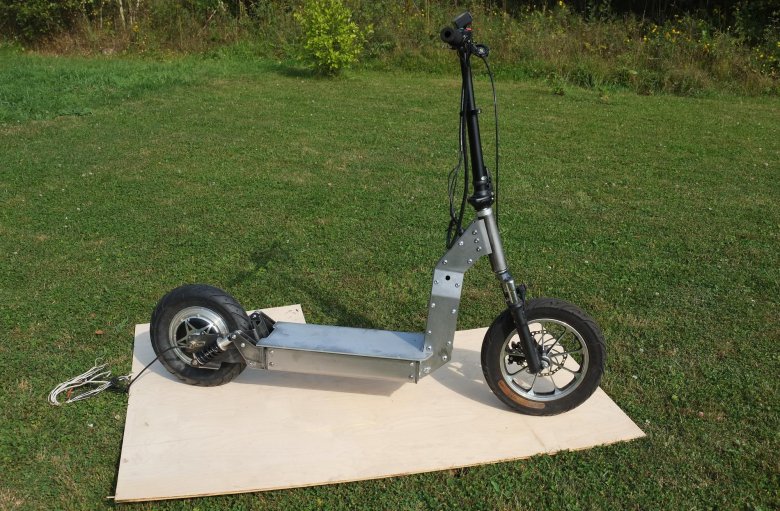 Складной Мотосамокат "сталкер-дубль-Кантри" (кт43-10скгу)