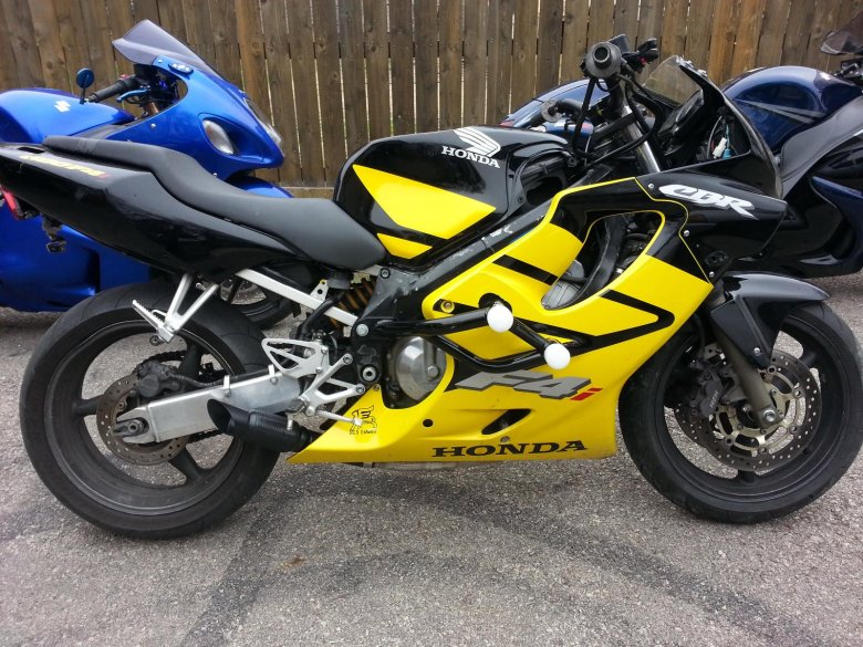 Honda CBR 600 f4