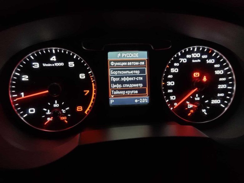 Audi q3 приборная панель