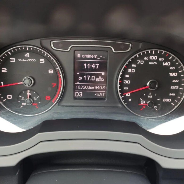 Приборная панель Ауди q3