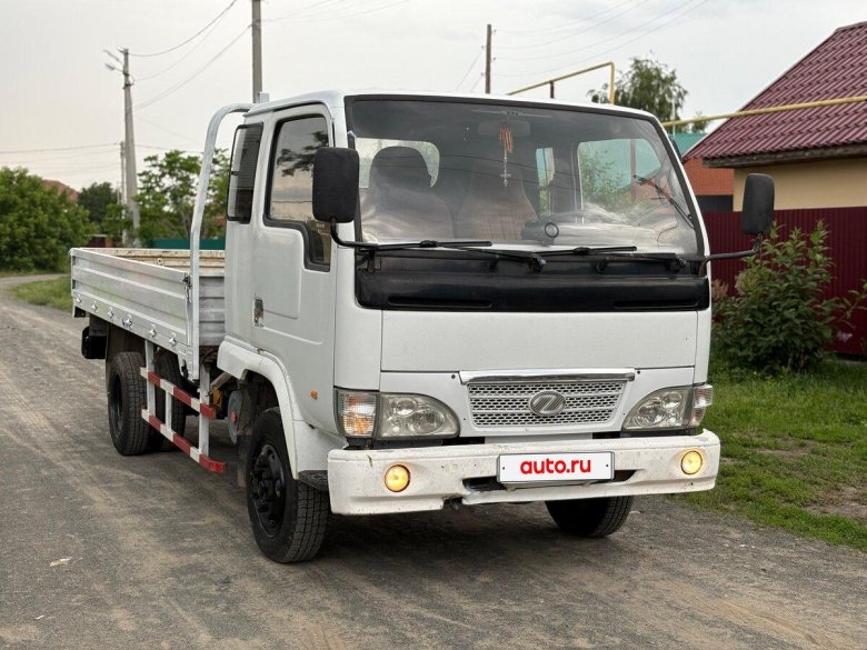 Бортовой грузовик