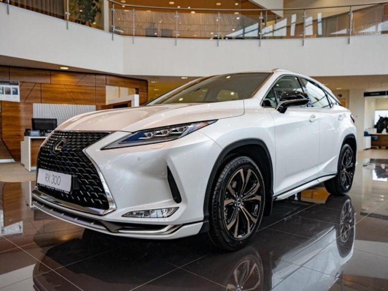 Лексус RX 2022