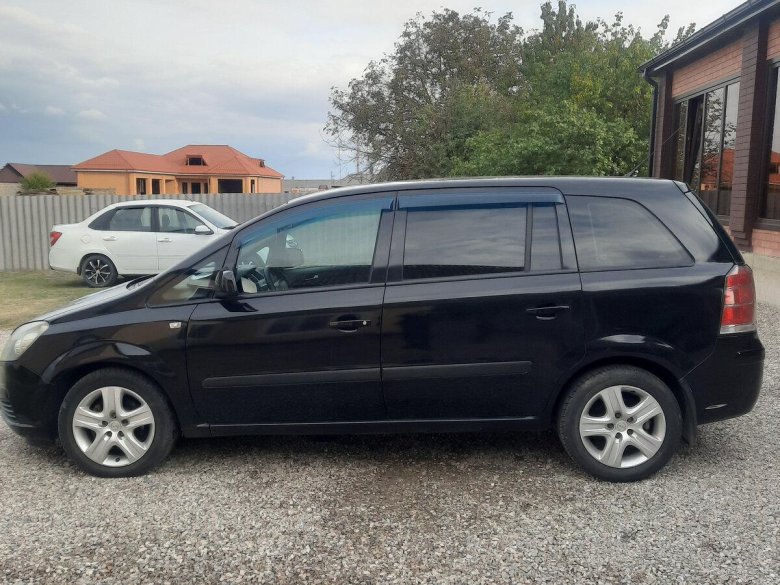 Опель зафира b