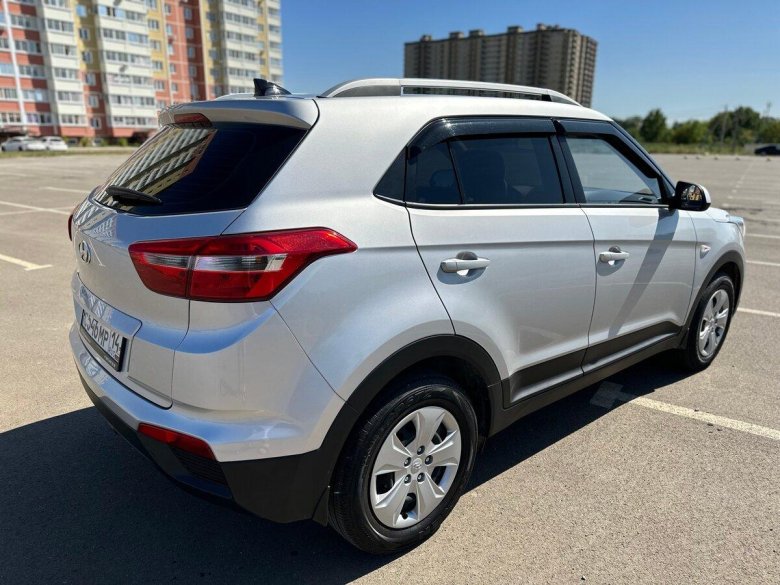 Хендэ Крета i 1.6 MT (123 Л.С.) Б/У белый на снегу