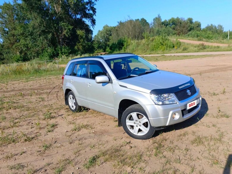 Сузуки гранд витара серебристая