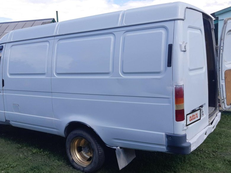 Газель цельнометаллическая (газ 2705)