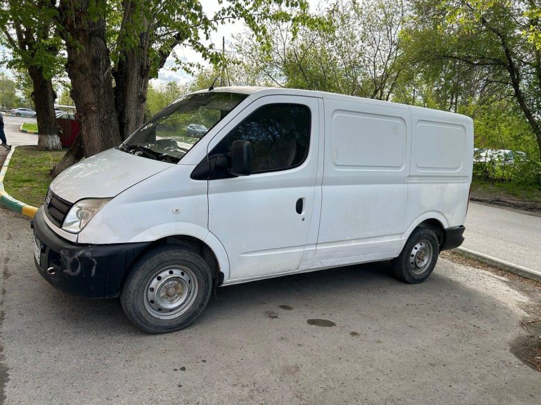 Цельнометаллический фургон максус