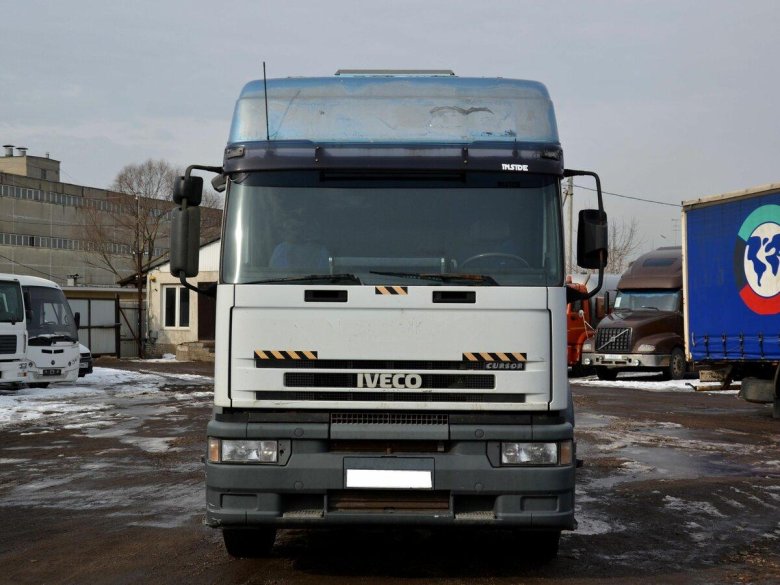 Ивеко 2000 года тягач