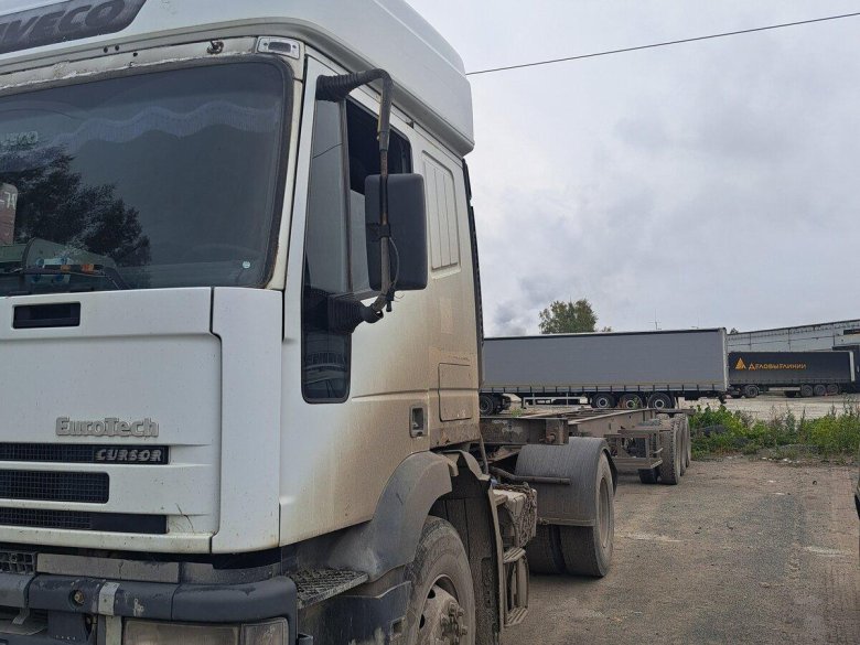 Тягач ивеко