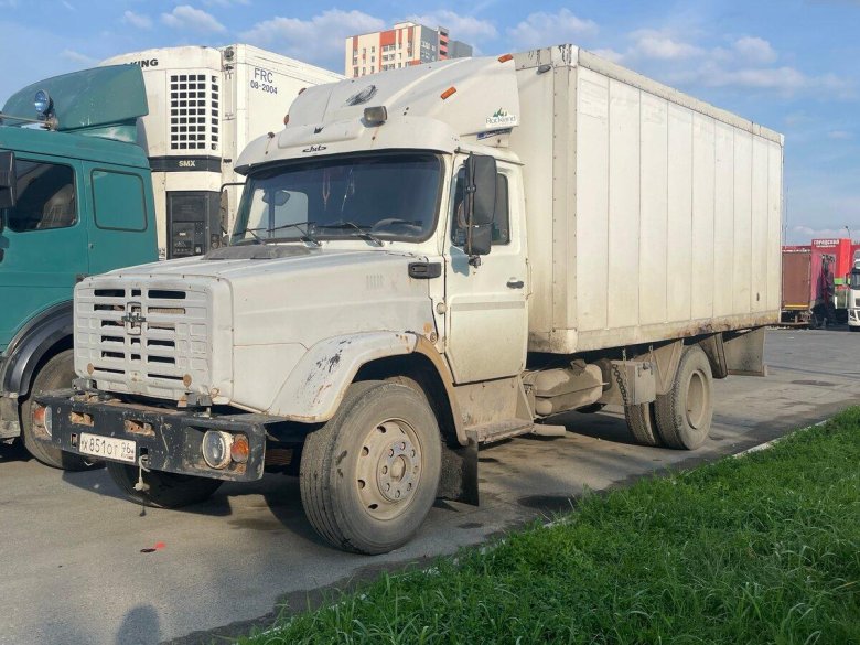 Грузовик зил 4331