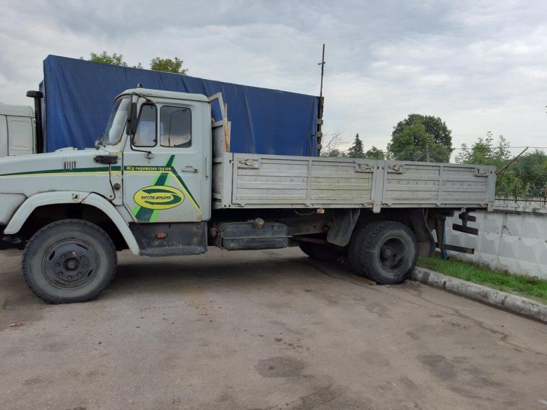 Бортовой грузовик ЗИЛ 4331
