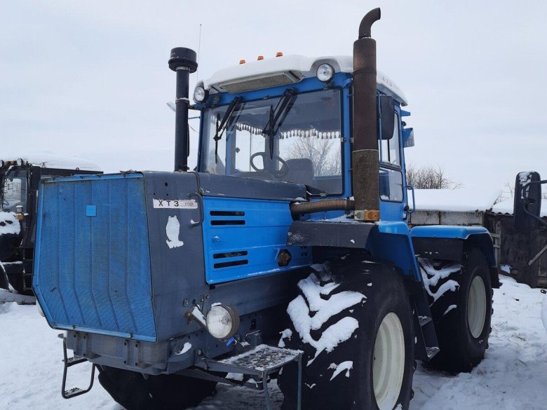 Трактор ХТЗ-17221